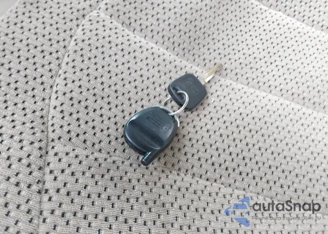 2000 Ford F-150 Lariat/Work Series/Xl/Xlt from USA, damaged, VIN 1FTRX18L7YNB71690